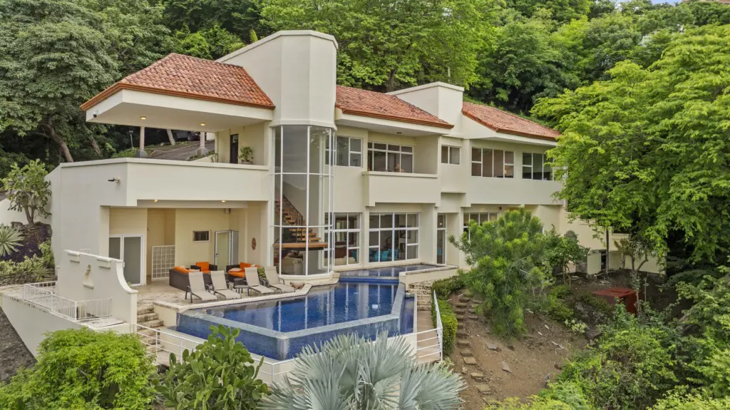 0201312d 1ffe 4e92 b264 cc011ab43db3.jpg