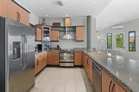 0d048dc1 97e4 4d06 894e e894ea5eac95.jpg