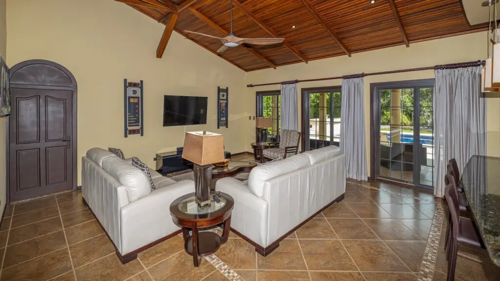 0e2e2de2 7b6f 4938 83ff df2acd054a38.jpg