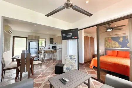 125c09ec 017f 44bc 8a2f 271b33825aaf.jpg