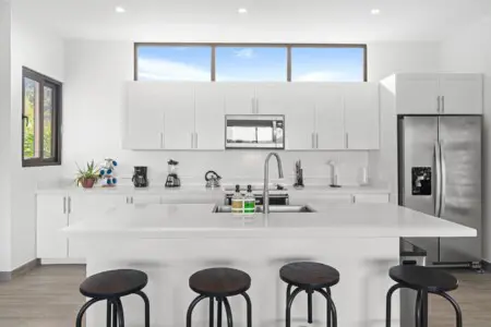 329474f8 9820 43c9 8954 95fb5e800670.jpg