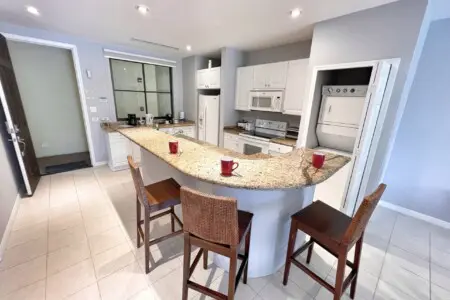 3d9b6498 ef5c 410b b275 b82aab95ff90.jpg