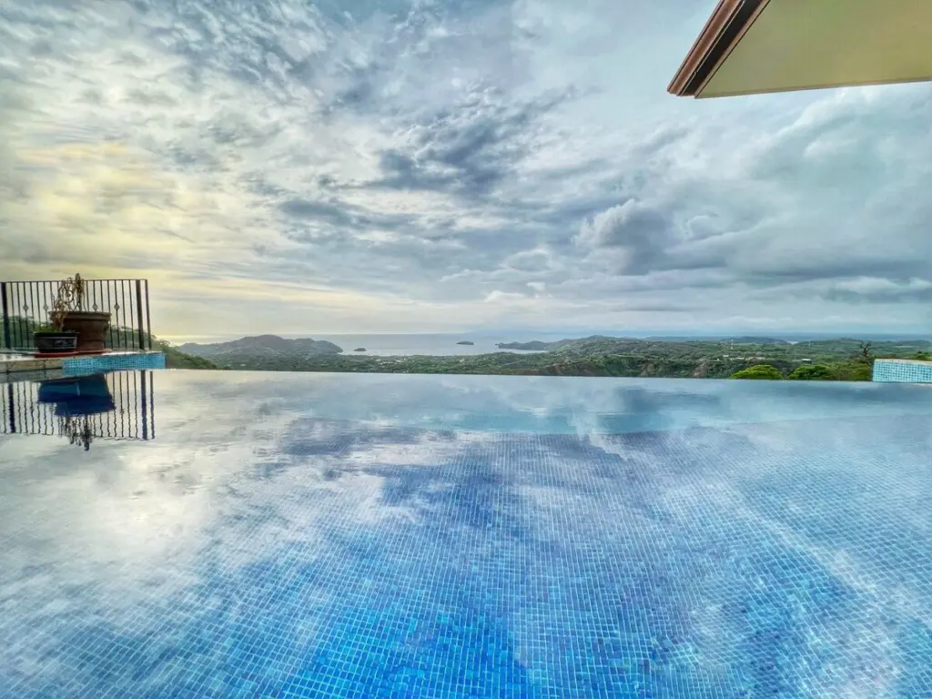 4e0cb2d9 7829 4e20 b586 e06a8ee40ce7.jpg