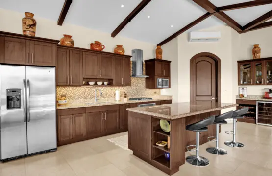 53b08552 1fad 4d4d 8cbb 4da5f30b31d7.jpg