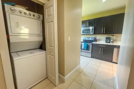 59812295 298e 4bc3 a600 7d5d5e472b83.jpg