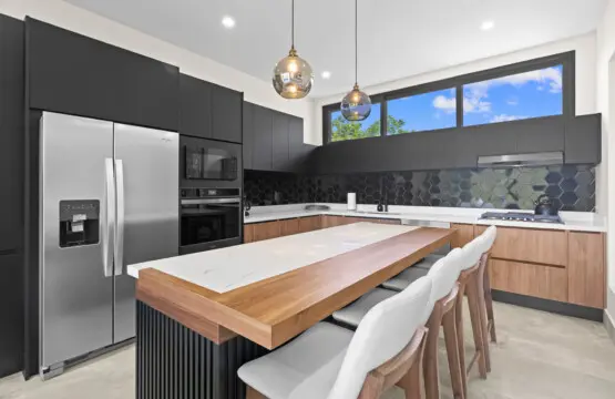 6142f687 73ac 46ad 8ac6 56447a5be620.jpg