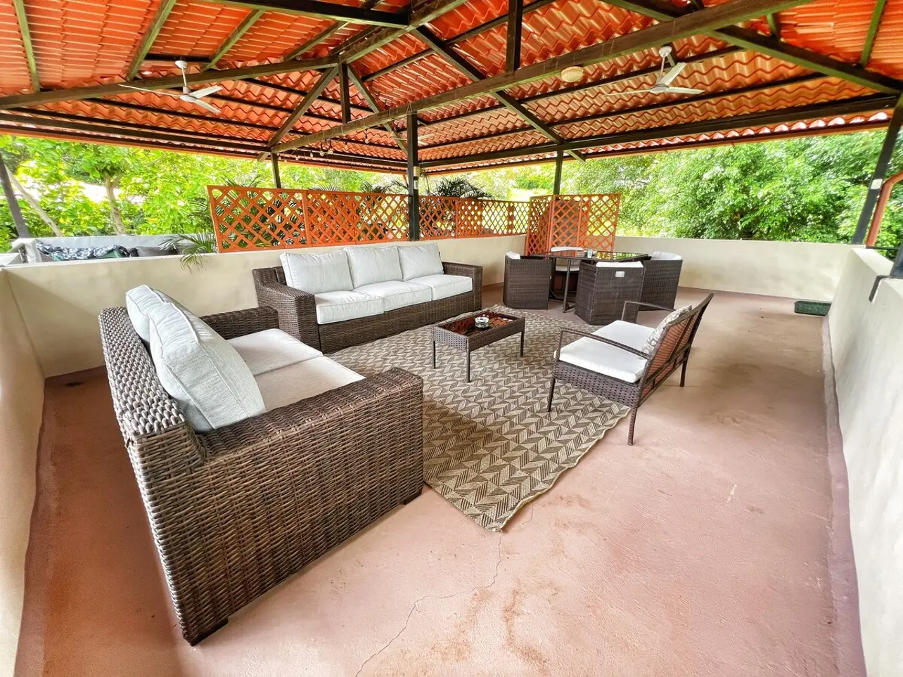 71928ebe cd4f 4a30 96bb c9a8fa90aeae.jpg