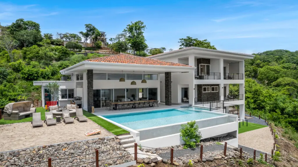 83b222bb f0c7 4e47 a66e c303990c9c59.jpg