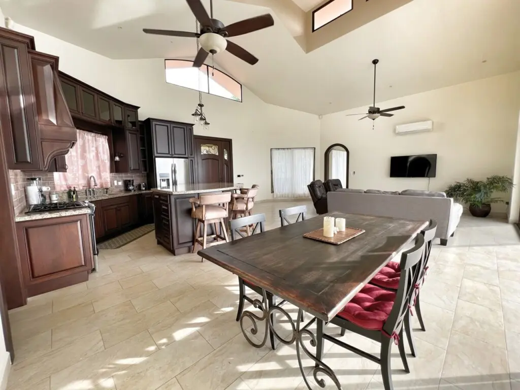 9a914156 4dd7 46af 9834 c84297d9eb1a.jpg