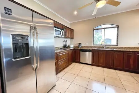 9f3fe62d ade7 4cf5 9a43 a7dcac58a7dd.jpg