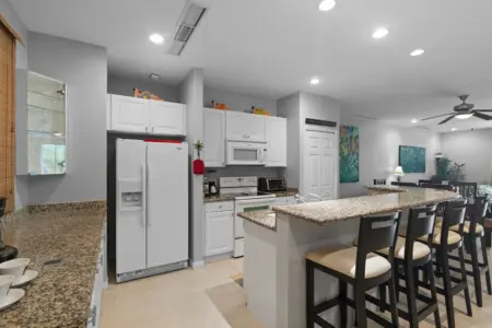 aa008a13 11de 43c1 8451 3db4db1ddaca.jpg