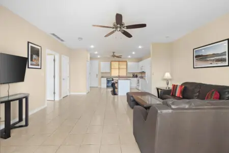 aa44f288 bf2d 4ade a200 5424f404102a.jpg