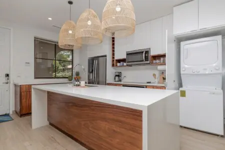 ad0a94a2 ef89 4082 9814 cde9b1a18b91.jpg