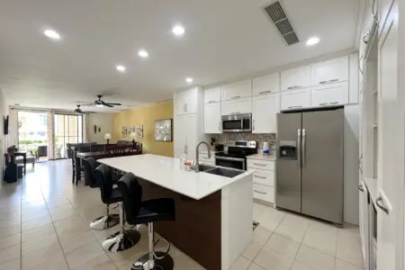 b7447ae4 f375 4b96 81bc c59c2949ccd0.jpg