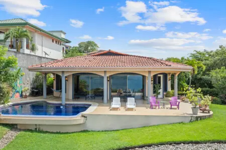 bdd552c9 1b0d 4bfc a726 a8cb271e9f3e.jpg