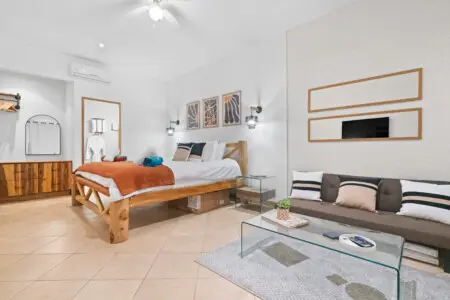 e04f98f8 368a 45e4 a21d 756b8f379e60.jpg