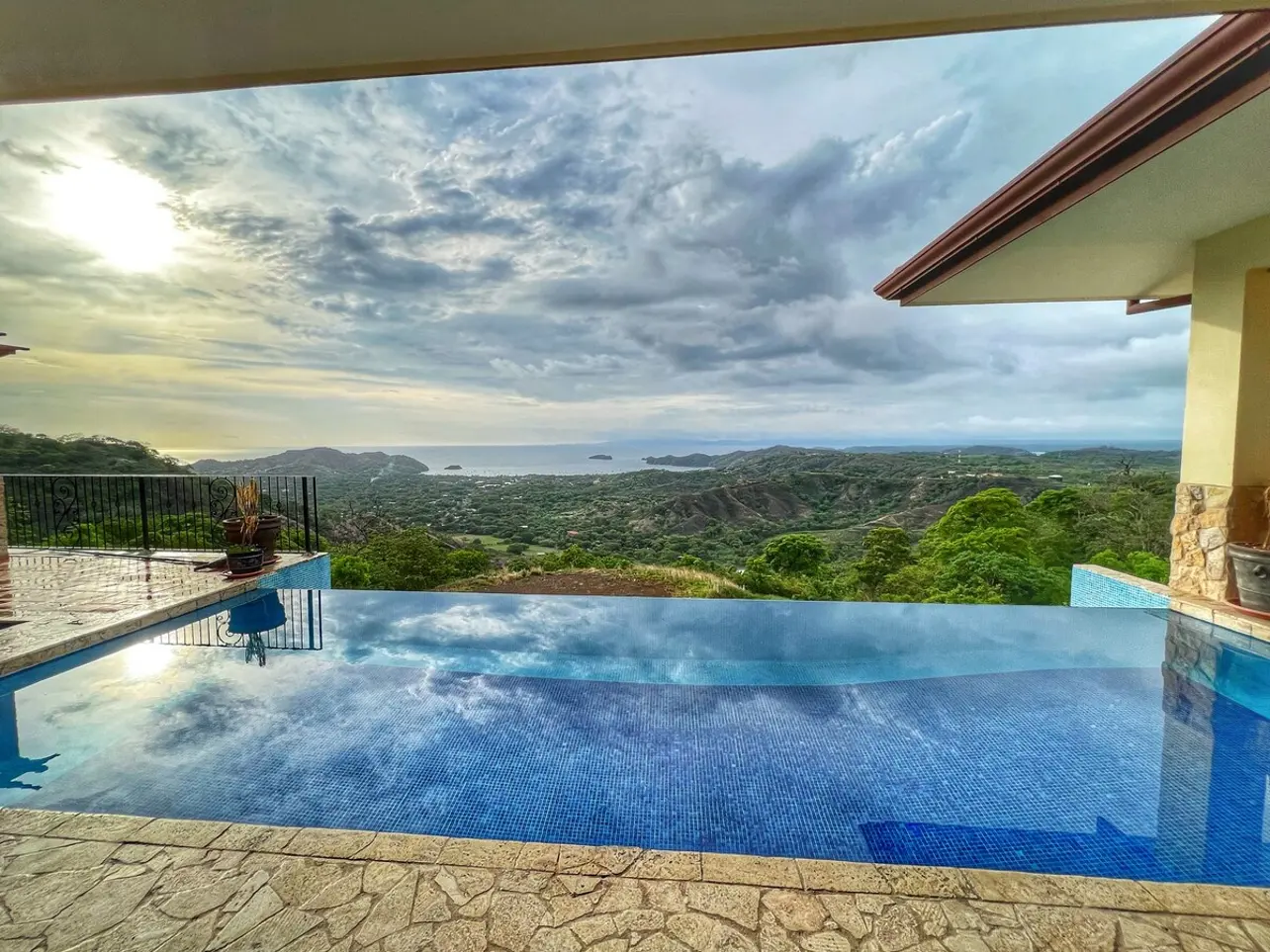 e722e838 7e33 491e 866a e91cb73bf803.jpg