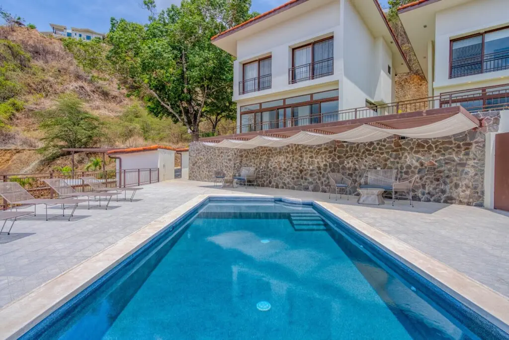 f4121f93 ac65 435c bf3c db237acc3025.jpg