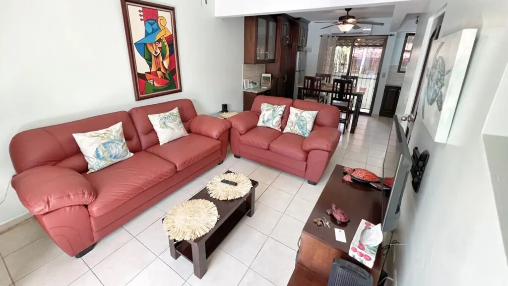 f5d05afb face 4593 a489 f08703790e12.jpg