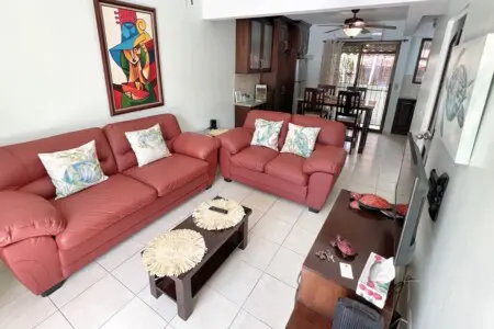 f5d05afb face 4593 a489 f08703790e12.jpg