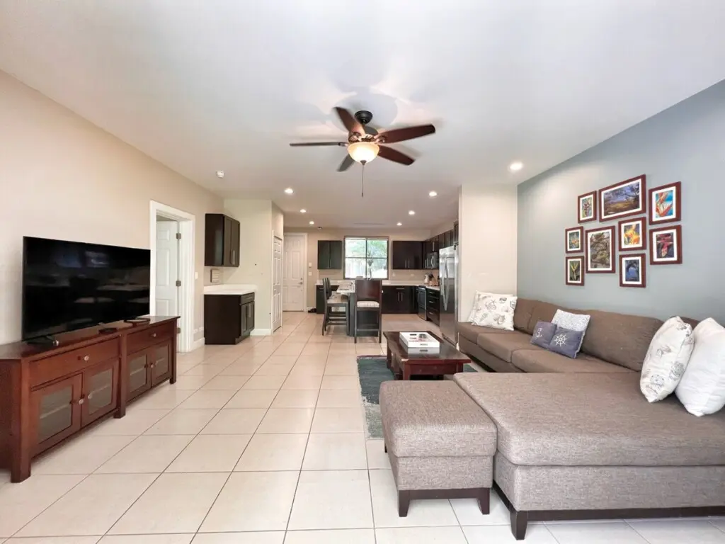 fa038543 90a8 4487 9f80 65a25b1c5d13.jpg