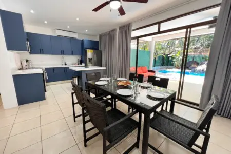 51483398 117e 404e a6c0 a770064fa04a.jpg