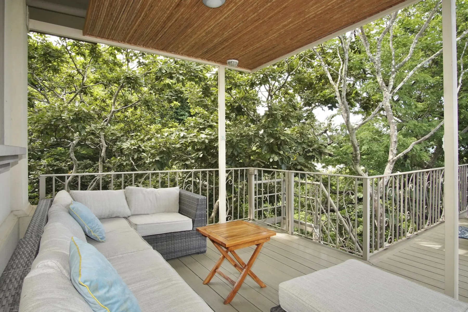 87d58cd0 92ae 44b8 b4b8 819a799fbaa8.jpg