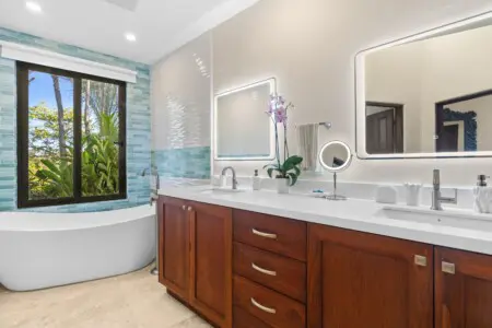 02f23cb9 c3c6 47b2 814c afed37402afe.jpg