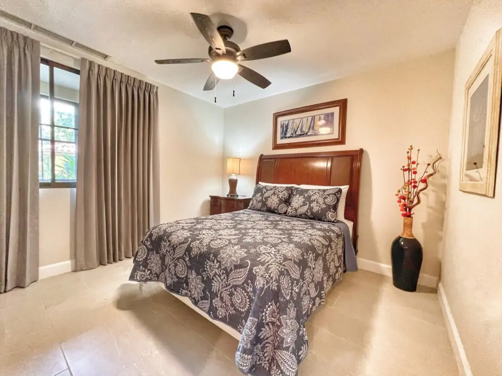 040205ad 139b 4cca 805e b9a609cbbd4e.jpg