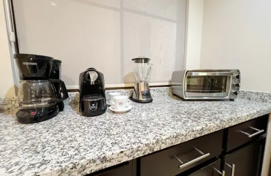 05604085 6e19 4e20 bb6e 2c23752a2371.jpg