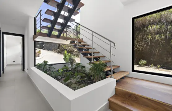 093ae2f1 b162 4e04 9c65 5ec21e31843c.jpg