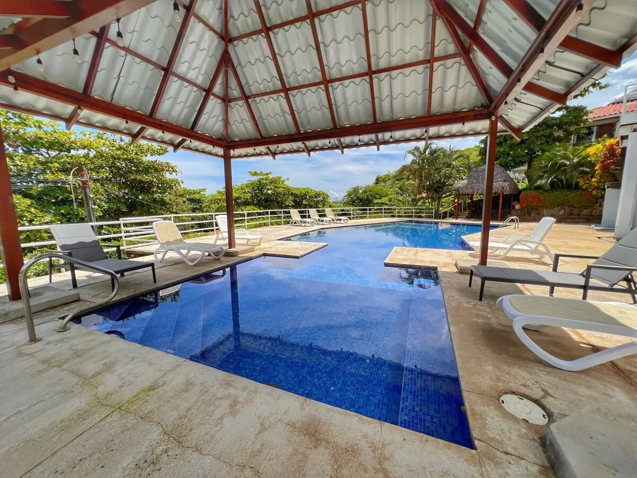 0f4244ac 754e 4ac5 86b9 6143edcd48f3.jpg