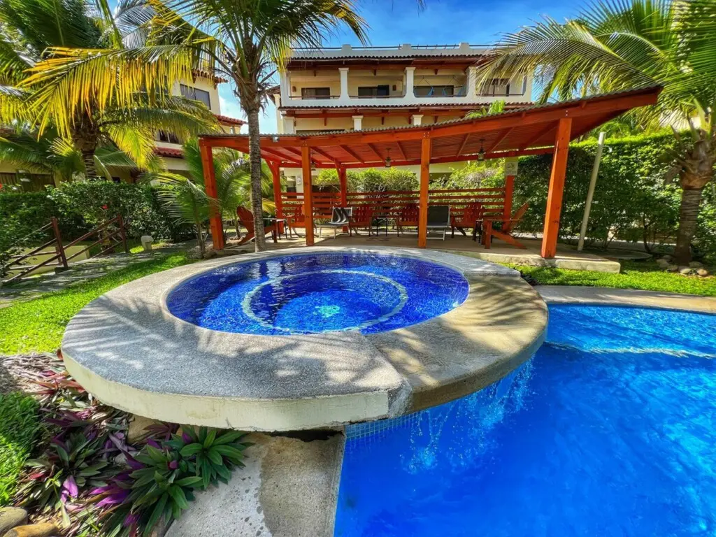 0fca4ff3 e721 440f bc43 166d09d4c2b6.jpg