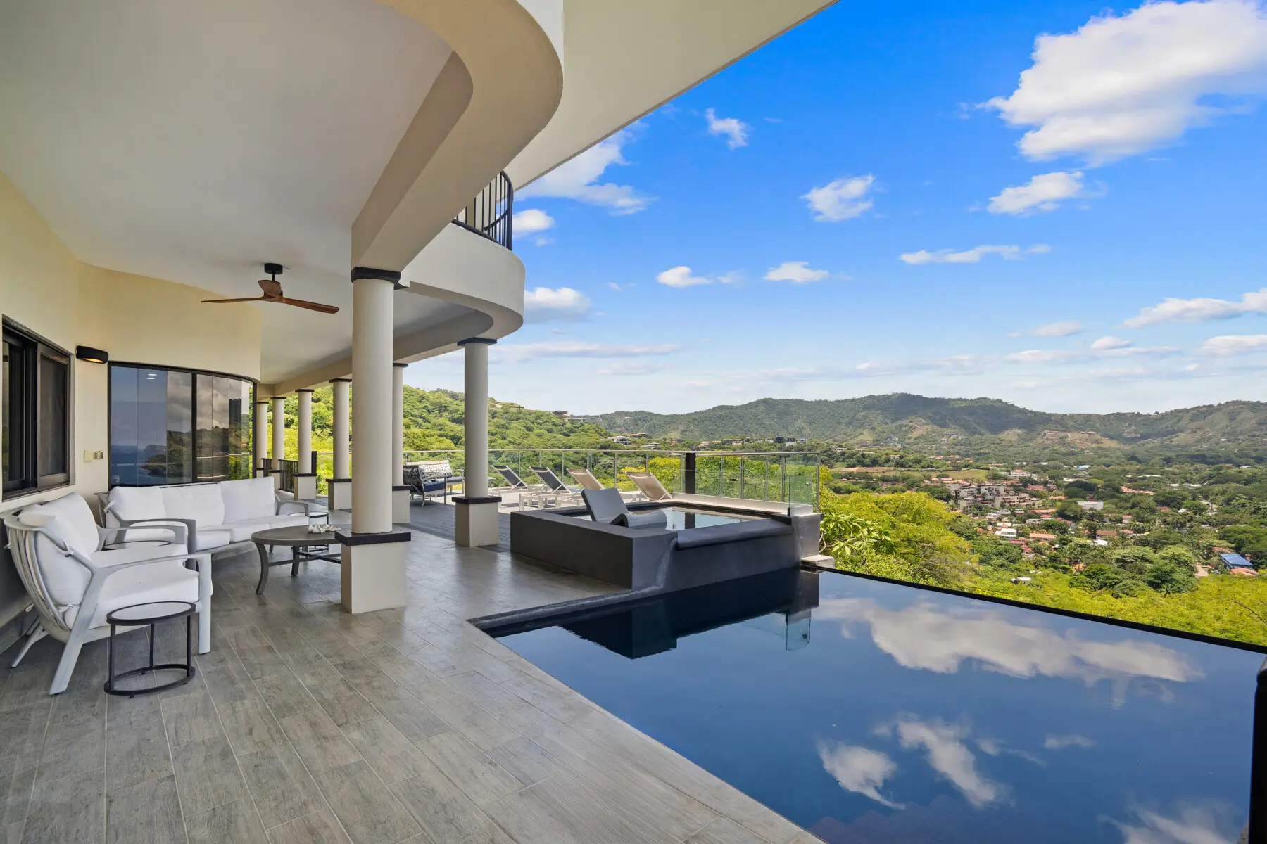 13cfd188 26f2 430a 8b42 4f5dfc02d082.jpg