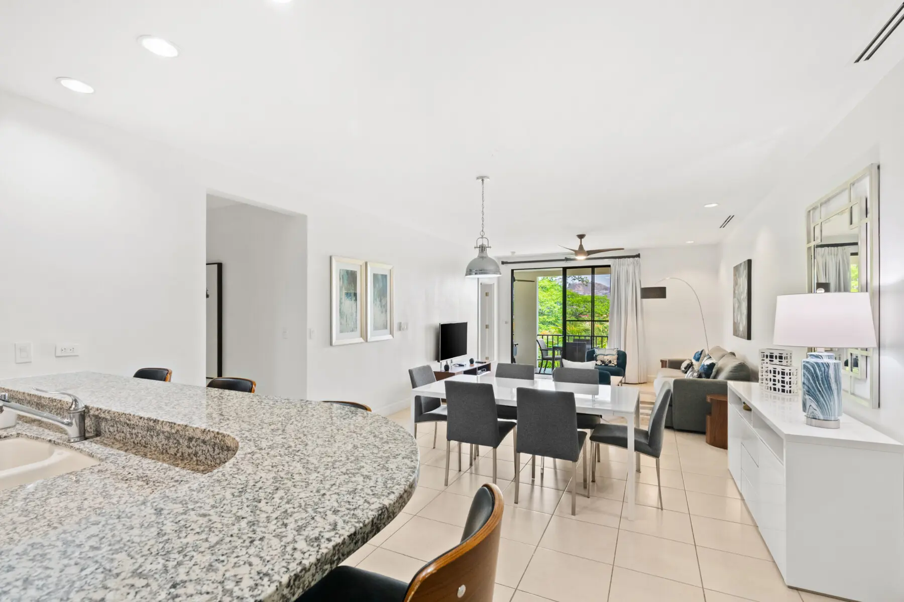 17db1382 c03b 45d9 8089 19db727d8179.jpg