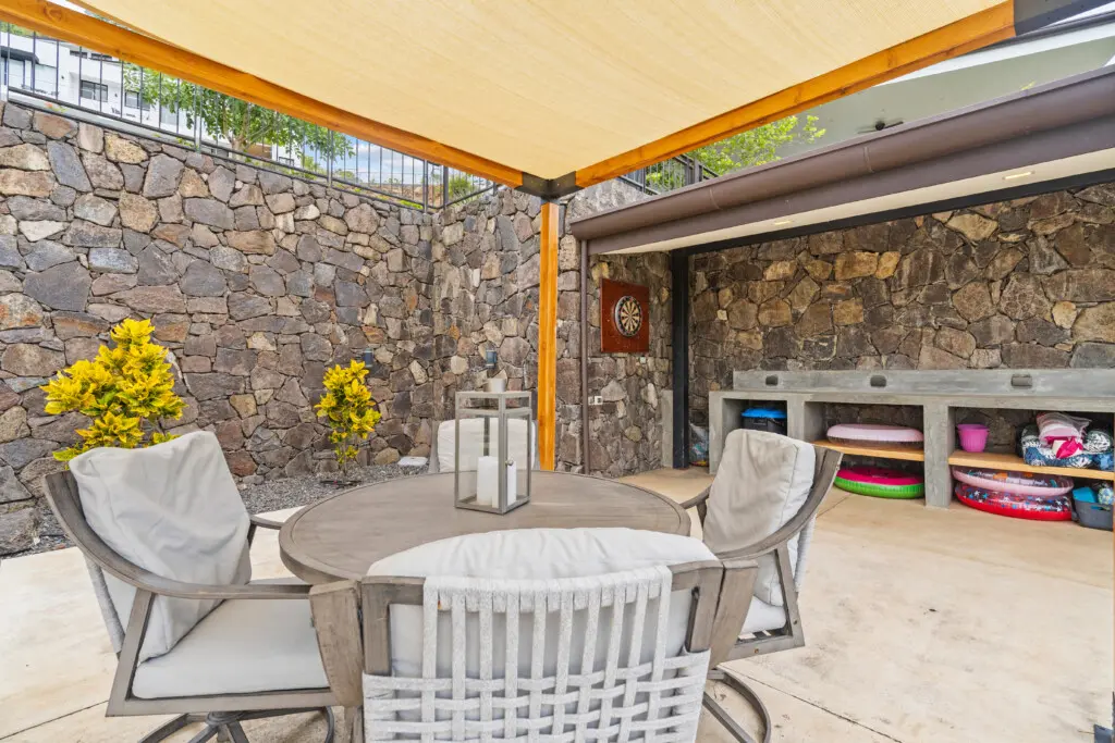 1d5ade6b a806 40af 8f58 2252067caaf1.jpg