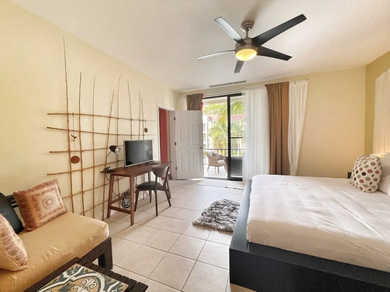 20c1b40c 72eb 4edc 94aa e026c092842d.jpg