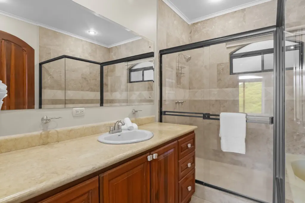 23c9ce86 8170 4c6b a038 cc461653eaa0.jpg