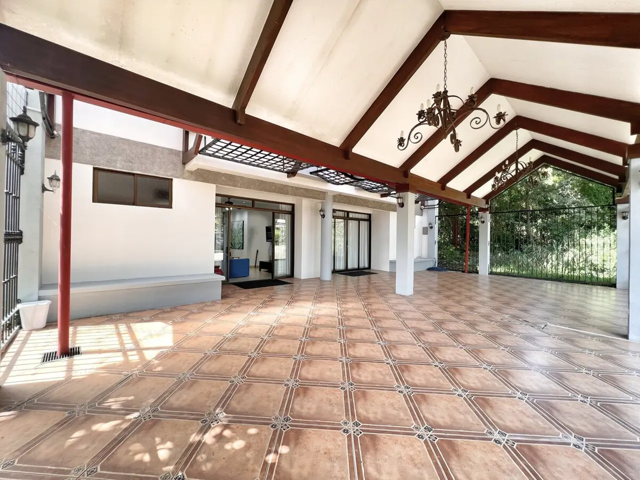 25721d18 d760 42d2 b2b2 70a77adad39a.jpg