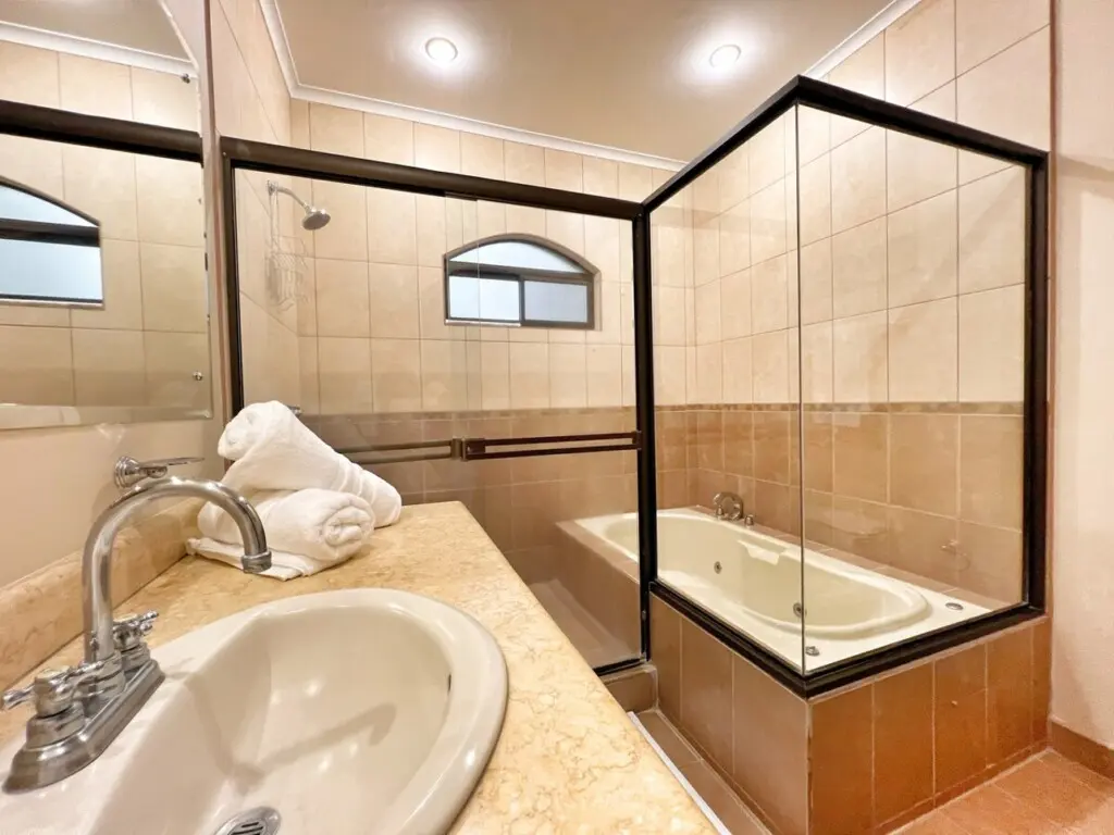 26150f2e f646 4375 ad6b 08708c9a4244.jpg