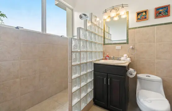 30f65e71 e9e0 4a32 8440 4f87e620d5f3.jpg