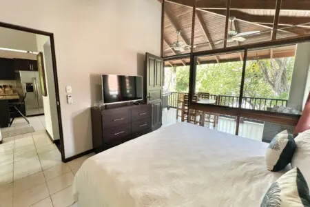 355d3400 05c7 49cd 90aa 95469ad5f4cd.jpg