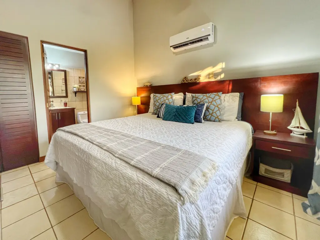 35c6cdbe d06b 4fbc a35c 8351996a9256.jpg