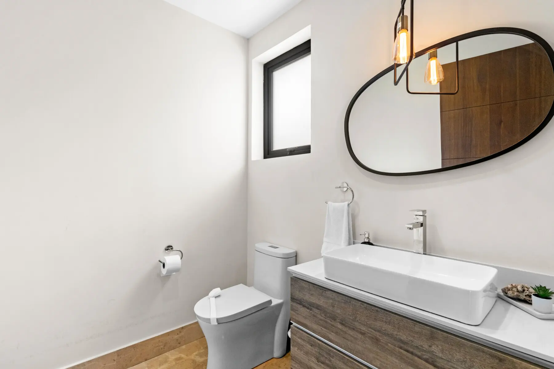 3bb7a1c0 0c4d 4c3e a7c1 d8083f6812c3.jpg