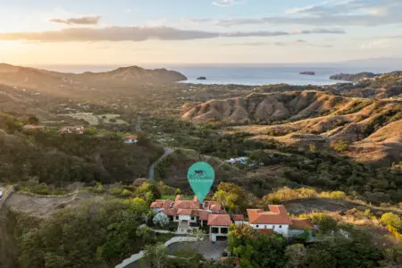 3f23d8ea dd16 4273 8987 f54f6438922c.jpg