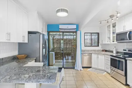 4eb3dcb8 97ff 4982 8759 9bbf3f1154fe.jpg