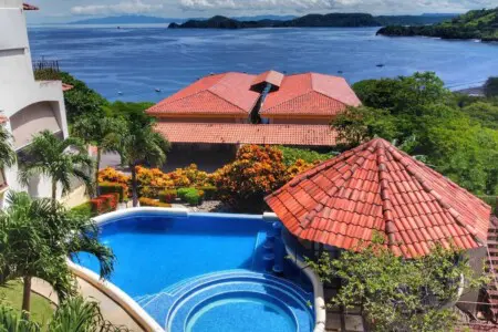 4f644294 387d 4d5d 8f0c f359a04aad13.jpg