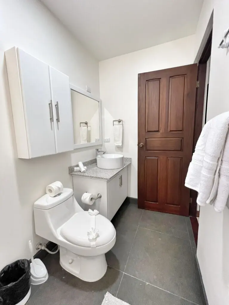 5173b922 39df 47df ad39 723158372724.jpg