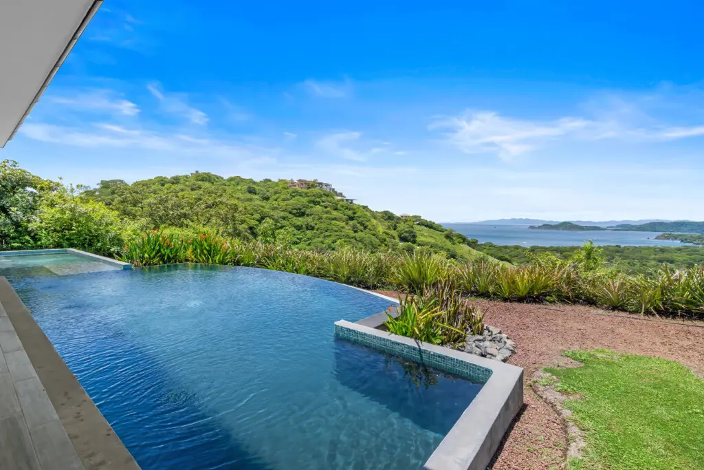 528250a3 48cd 4de5 8beb e4a2c0d0a9e3.jpg