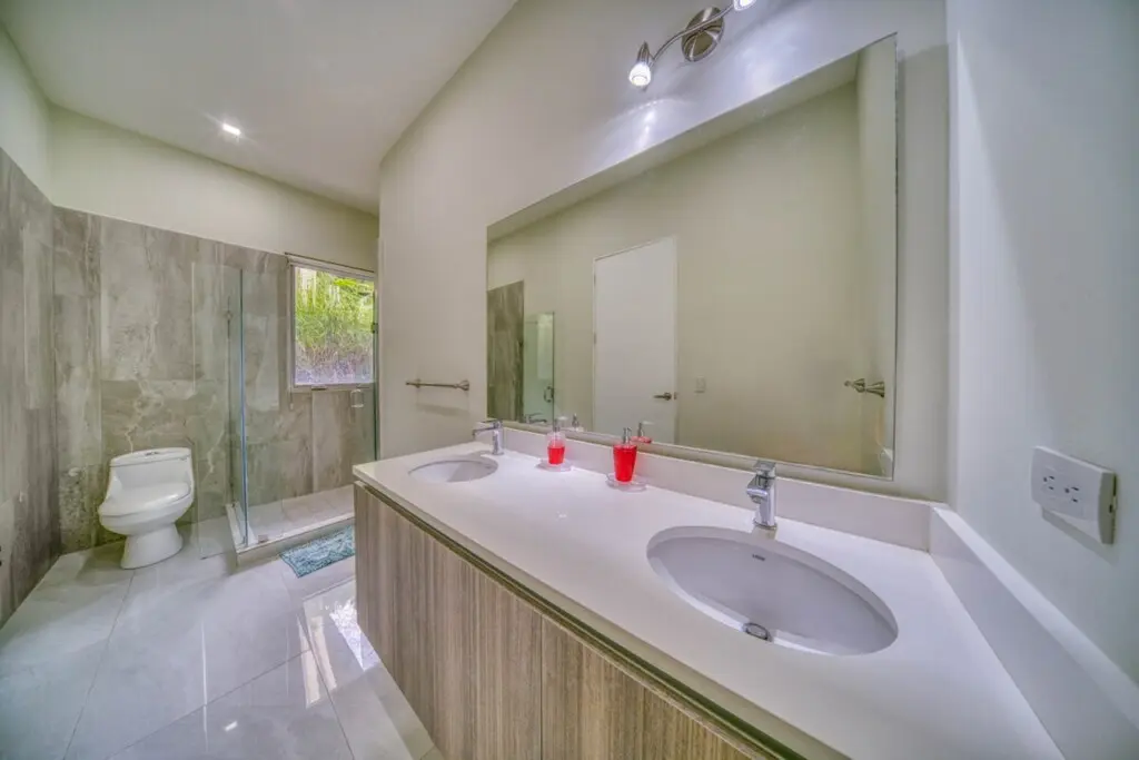 536d0615 b8b9 49a4 9358 0ee82cef154e.jpg